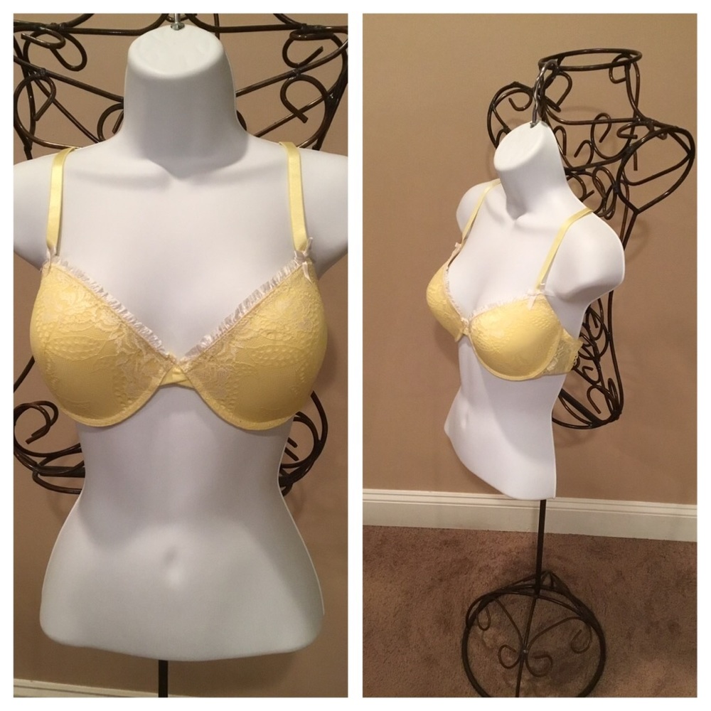 VICTORIA’S SECRET BRA